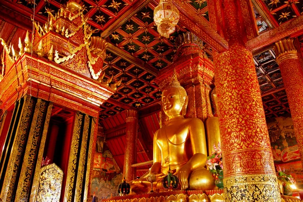 Négy Irányban Arany Buddha Szobor Buddha Temploma Ázsiában Thaiföldön — Stock Fotó