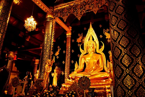 Zlatá Socha Obraz Buddhy Krásné Zdobené Buddha Chrám Asie Thajsko — Stock fotografie