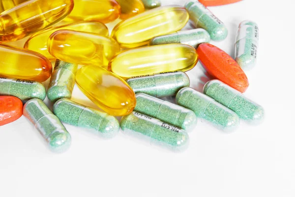 Renkli vitamin ve tıp hapları — Stok fotoğraf
