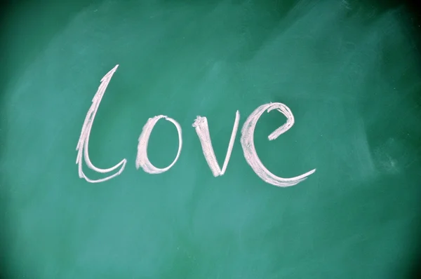 Krita för att skriva "älskar" — Stockfoto