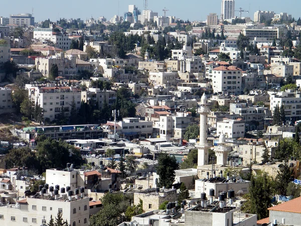 Domy Jerozolimy i minaret na wzgórzu 2010 — Zdjęcie stockowe