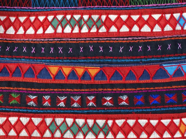 Farbe Stoffmuster, Identität des hmong Stammes. — Stockfoto