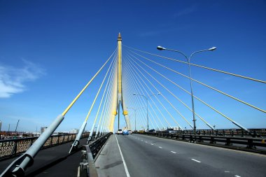 Rama 8 köprü