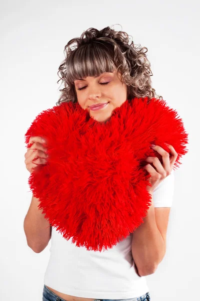 Mooi meisje houdt het hart, liefde, Valentijnsdag hol — Stockfoto