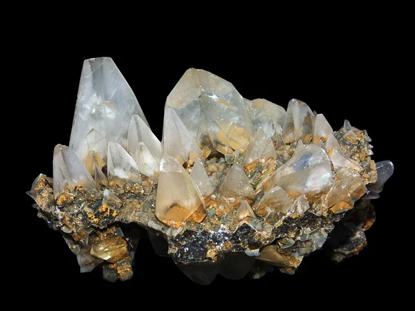 Kristallen van een kaltsit — Stockfoto
