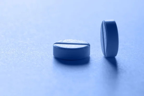 Two pills — Stock Photo, Image