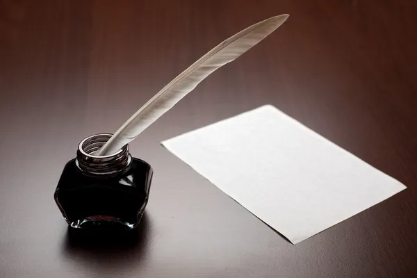 Quill, ink and paper — Stock Photo, Image