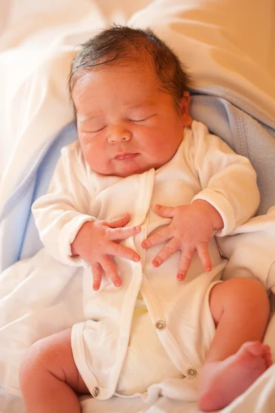 新出生的婴儿男孩 — 图库照片