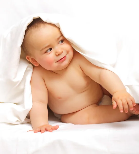 Bebé niño cubierto —  Fotos de Stock