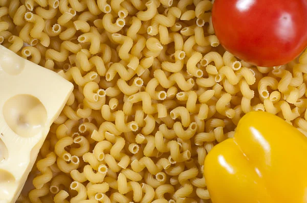 Macarrones, pimienta, tomate y queso — Foto de Stock