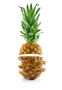 Beyaz bir arka plan üzerinde ananas izole