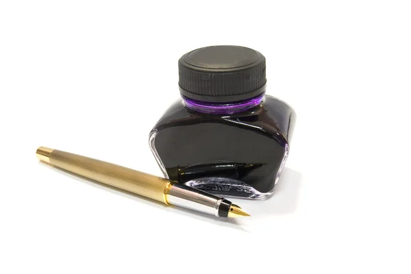 笔和紫墨水 — 图库照片