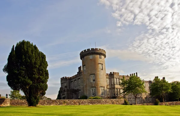 Captura de castelo irlandês vibrante em clare concelho — Fotografia de Stock
