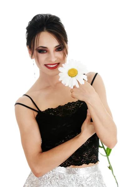 Beautiful woman with daisy flower — Stock Photo, Image