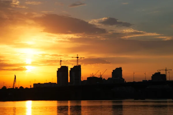 stock image City silhouette at dusk