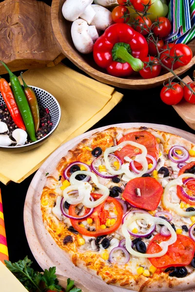 Pizza Suprema — Stock Photo, Image