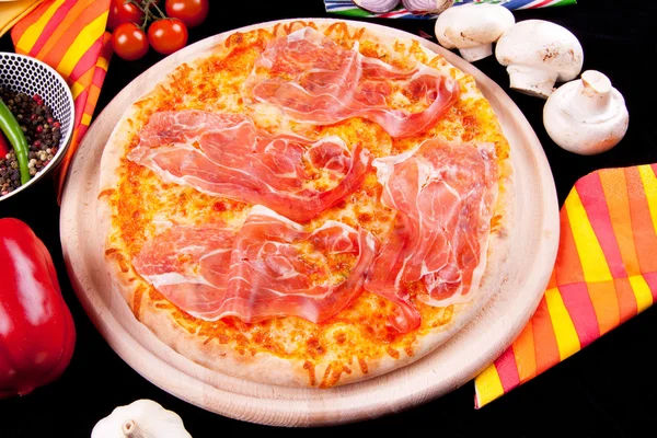 Pizza Prosciuto Crudo — Zdjęcie stockowe
