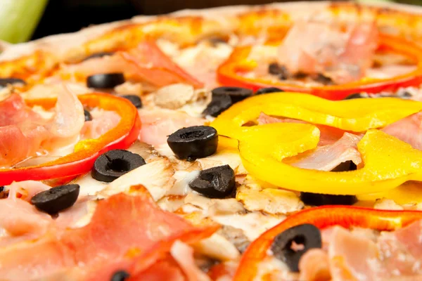 Tasty pizza, close-up — Stock Photo, Image
