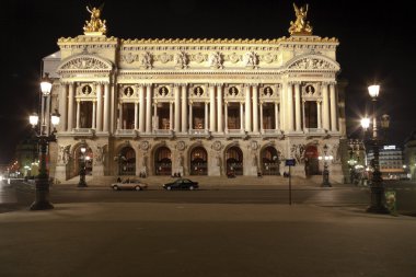 grand opera paris geceleri