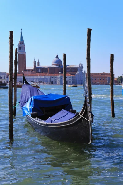 Gondel auf dem Parkplatz, Venedig, Italien — Stockfoto