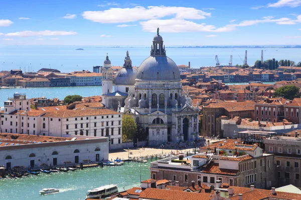 La Basílica de Santa Maria della Salute en Venecia —  Fotos de Stock