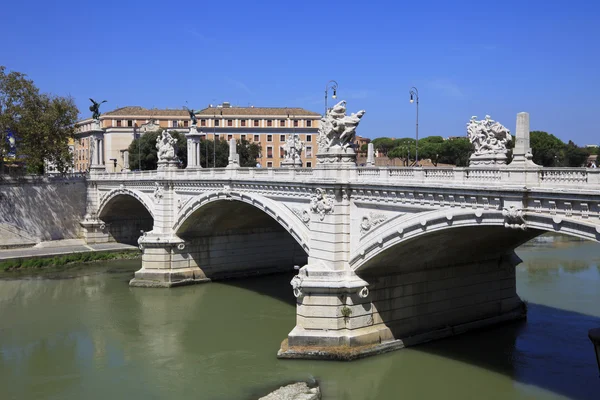 Most vittorio emanuele ii, Rzym, Włochy. — Zdjęcie stockowe
