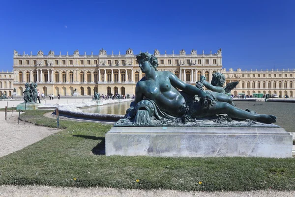 Bronze statue in Versailles, France — Stock Photo, Image