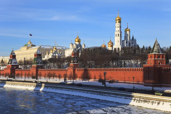 Moskiewski Kreml i rzeki Moskwy. Rosja. — Zdjęcie stockowe