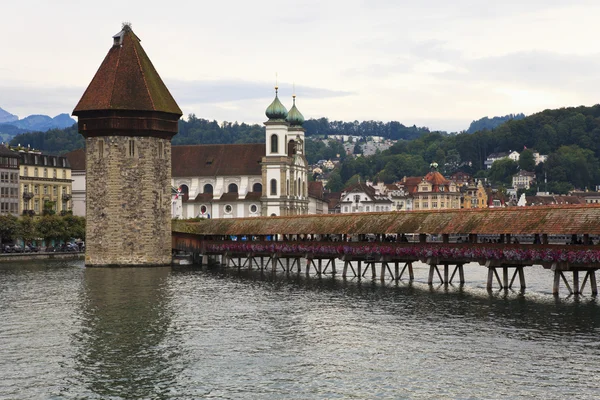 Kapel brug in Luzerne, Zwitserland — Stockfoto