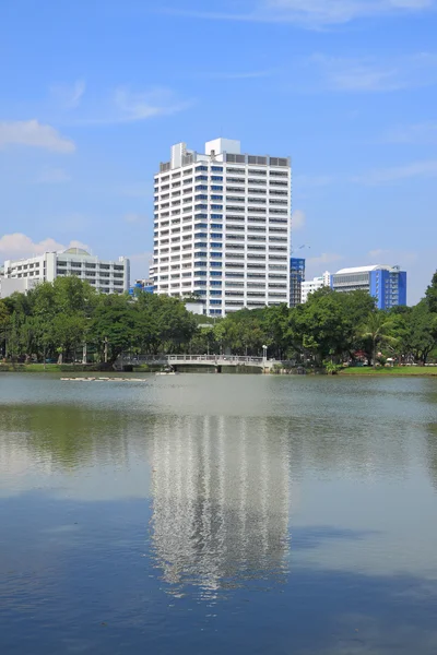 White building view from public park — Stock Photo, Image