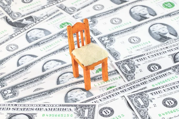 Cadeira para economizar dinheiro — Fotografia de Stock