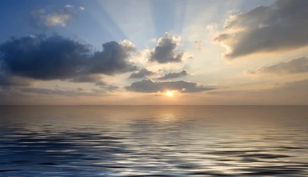 Zee op zonsondergang — Stockfoto