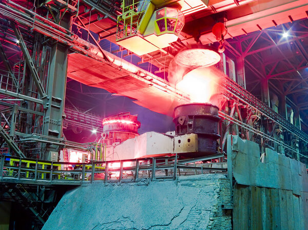 Metallurgical plant, industrial production process