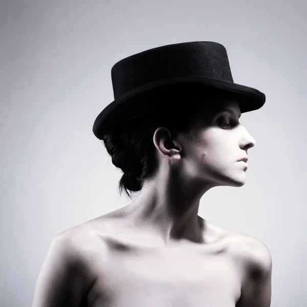 모자에있는 여자 — 스톡 사진