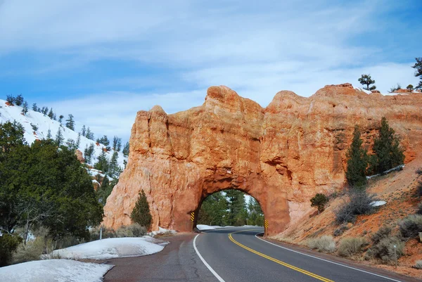 Cancello in pietra nel parco nazionale del Bryce Canyon — Foto Stock
