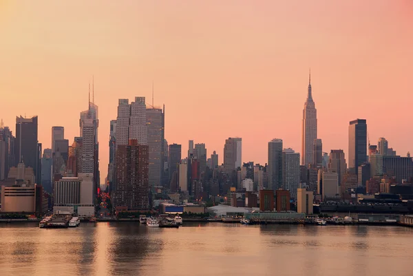 De skyline van de stedelijke stad, new york city — Stockfoto