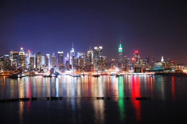 NEW YORK CITY SKYLINE AT NIGHT clipart