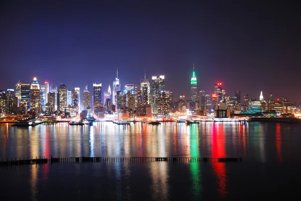 New York City skyline 's nachts — Stockfoto