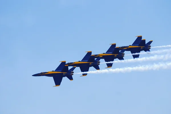 US Navy Blue Angels Delta Formazione su Jones Beach Air Show — Foto Stock