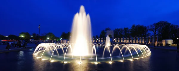 二次世界大战纪念喷泉全景，华盛顿特区 — 图库照片