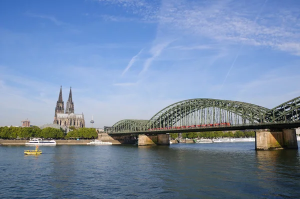 Katedra i most Hohenzollernów - Kolonia/Köln, Niemcy — Zdjęcie stockowe