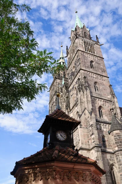 Igreja de St. Lorenz - Narren rnberg / Nuremberg, Alemanha — Fotografia de Stock