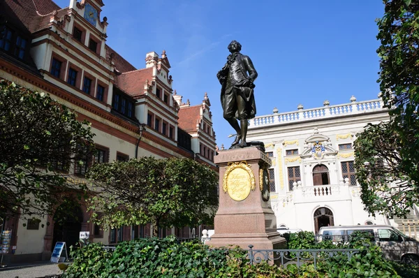Статуя Йоганн Вольфганг Гете - Лейпциг, Німеччина — стокове фото
