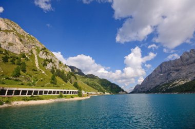 Marmolada ve baraj - dolomites, İtalya