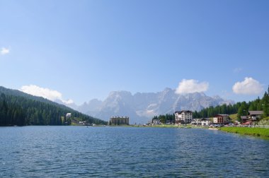 Göl misurina ve sorapiss - dolomites, İtalya