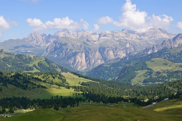 Uitzicht vanaf sella pass - Dolomieten, Italië — Stockfoto