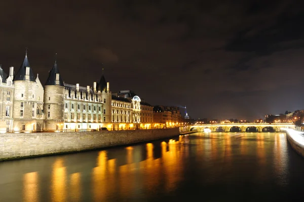 Conciergerie Sena Noite Paris — Fotografia de Stock