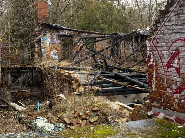 Ruinach Wypalonych Dachu — Zdjęcie stockowe