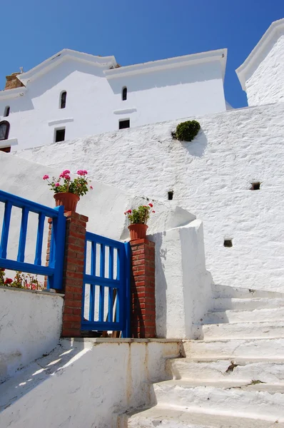 Tradycyjne Greckie Stoczni Niebieskie Drzwi — Zdjęcie stockowe