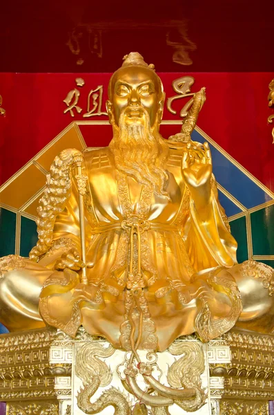Zlatý Buddha Postava Čínský Chrám — Stock fotografie